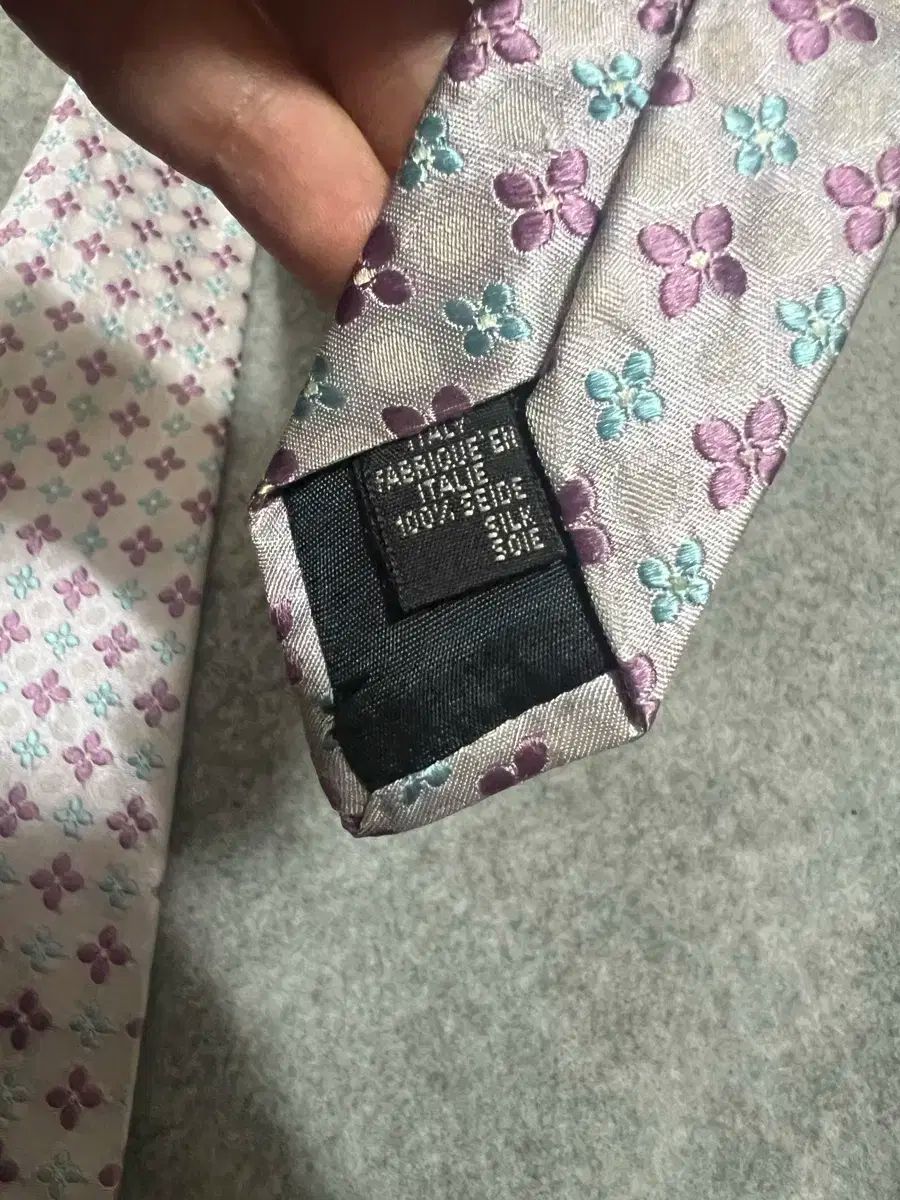 【みき】新品　ポールスミス ネクタイ ストライプ シルク100% みき】新品 ポールスミス ネクタイ ストライプ シルク100% Paul