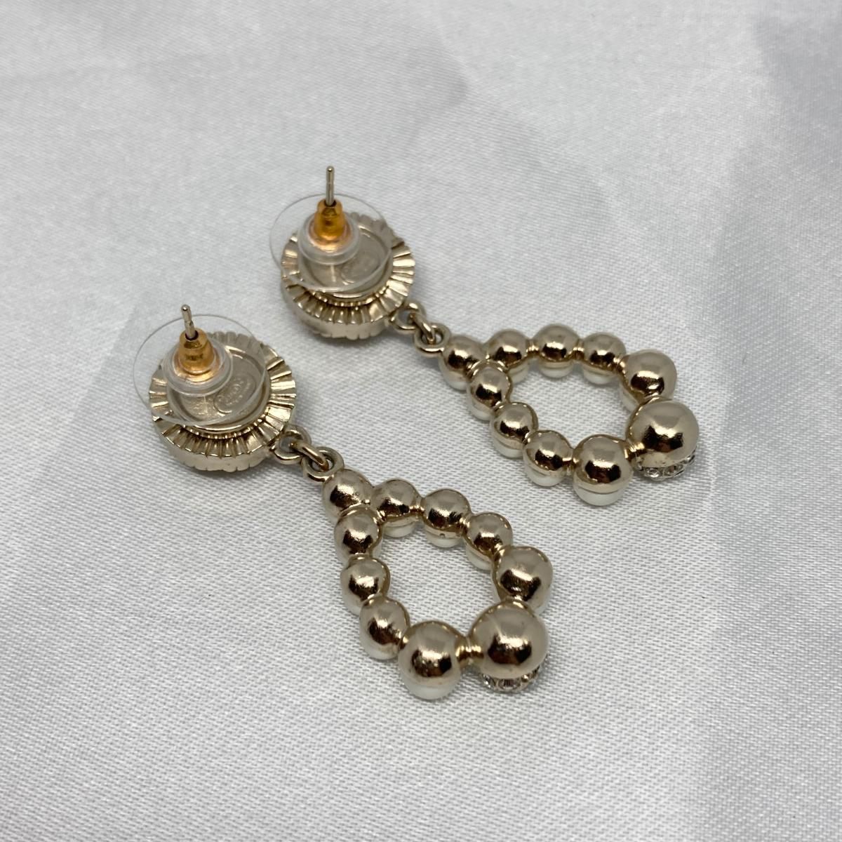 CHANEL (シャネル) フェイクパール ココマーク ピアス C20C CHANEL (シャネル) フェイクパール ココマーク ピアス C20C