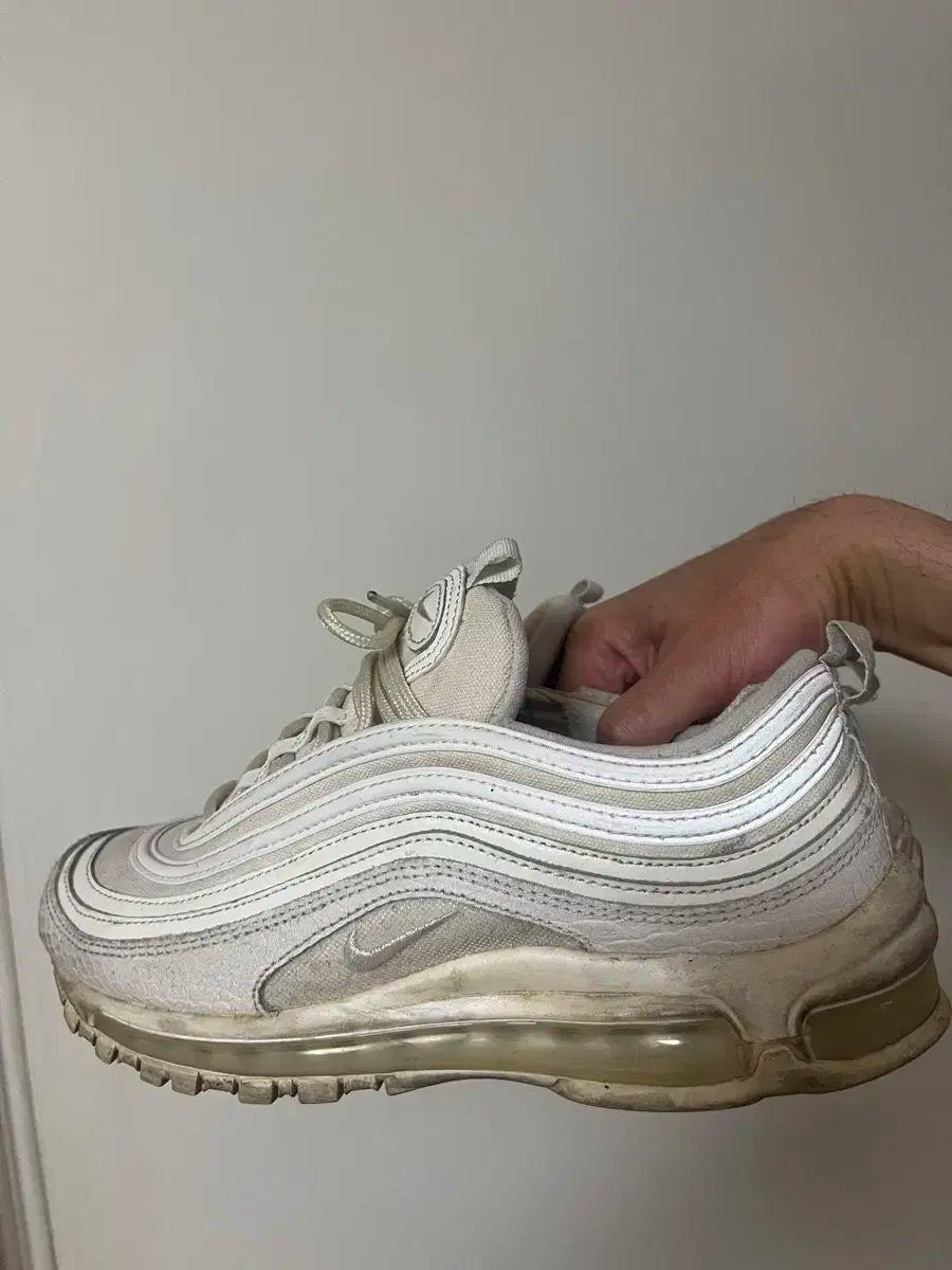 260
