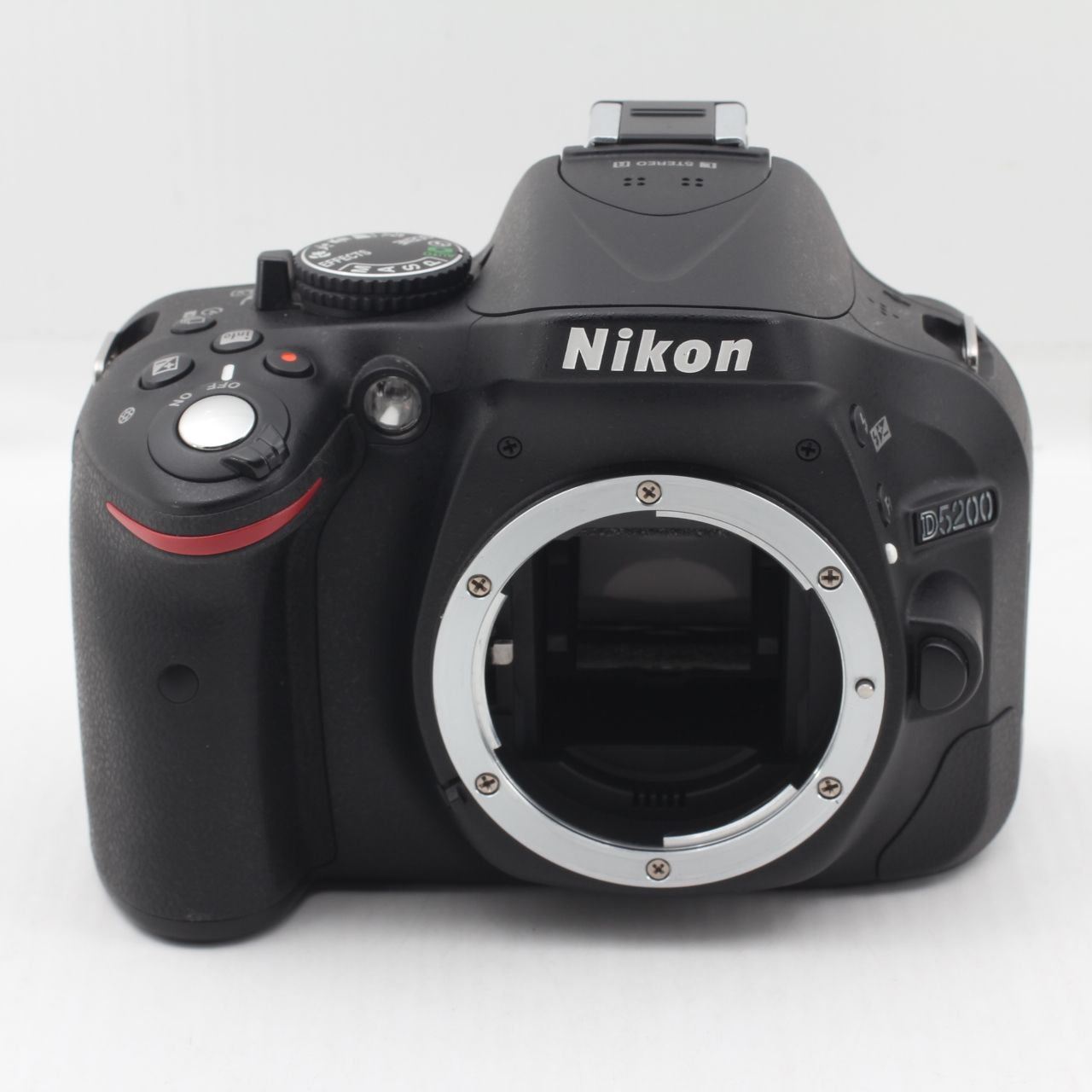 デジタル一眼レフカメラ D5200