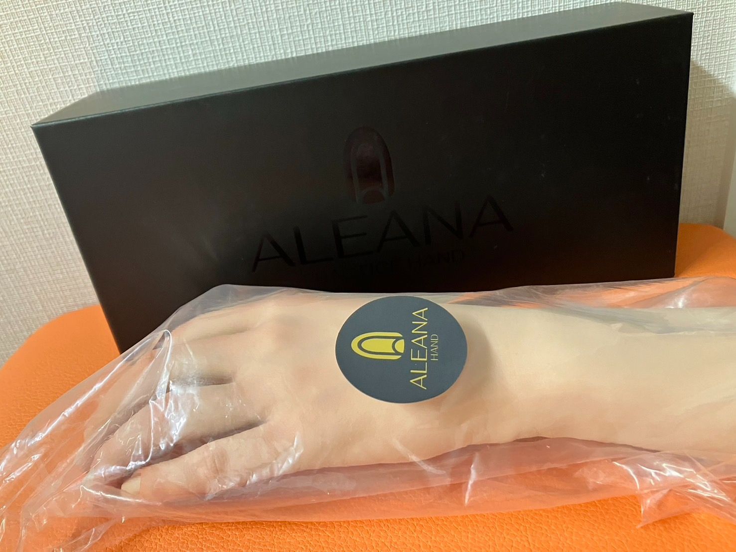 新品・未使用】アリアナハンド フルハンド ワイヤ有 左手 ネイルチップ