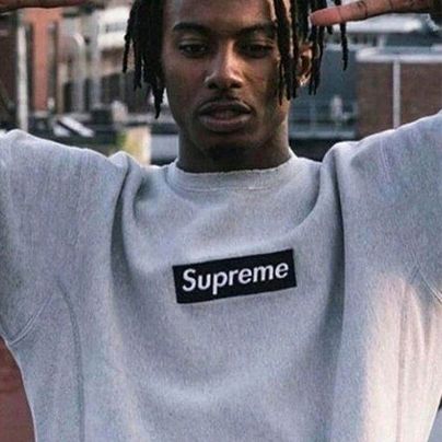 L 2001 Supreme(シュプリーム) ボックスロゴ クルーネック Supreme パーカー カティ