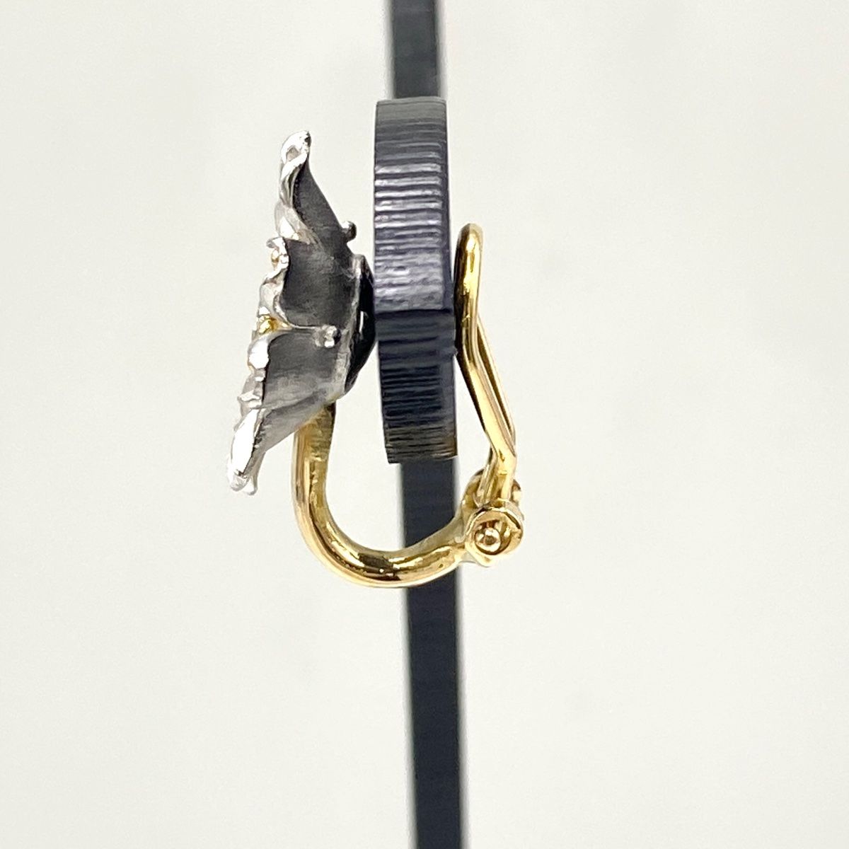 石川暢子 NOBUKO ISHIKAWA フラワーモチーフ デザインイヤリング YG イエローゴールド プラチナ メレダイヤ 花 イヤリング K18 Pt900 ダイヤモンド レディース