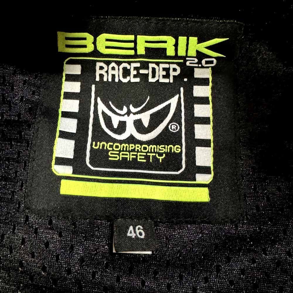 未使用品　BERIK レーシングスーツ ブラック/レッド LS1-171334-N-BK BLACK/RED BERIK RACINGSUITS