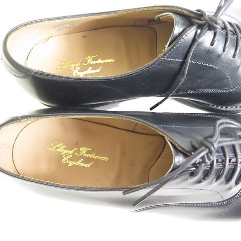 Footwear M