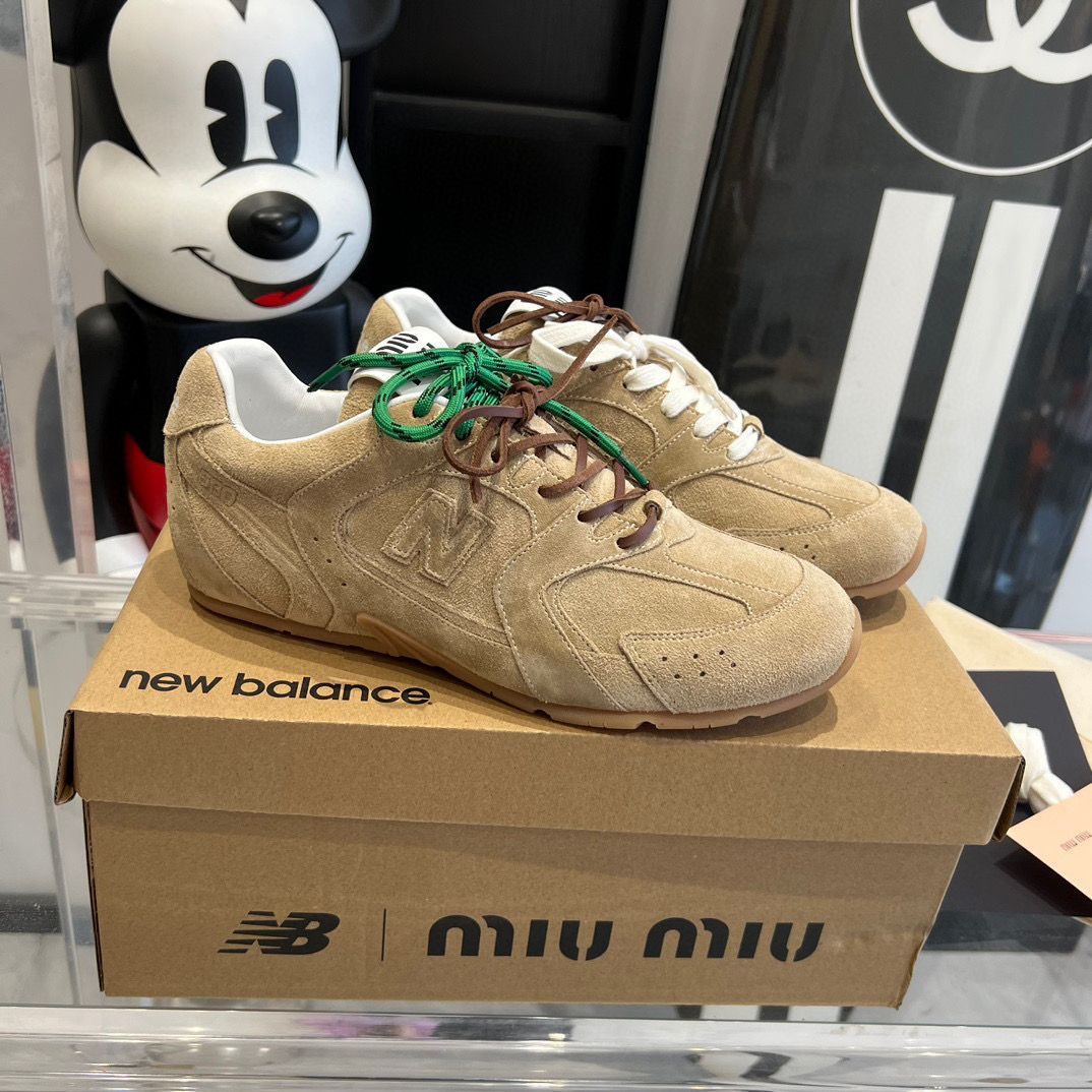 MiuMiu ミュウミュウx NewBalance スニーカー コラボ 新品未使用 - メルカリ