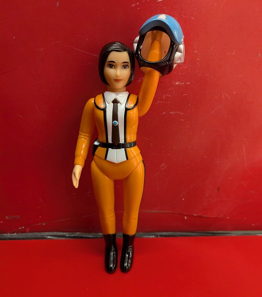 M1号 ウルトラマン ソフビ Aタイプ 怪獣 サイン入り フジアキコ隊員 M1号 ウルトラマン ソフビ Aタイプ 怪獣 サイン入り フジアキコ隊員