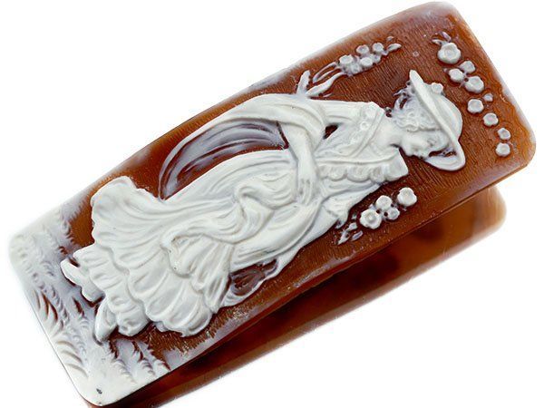 ジュエリー 作家品 サイン刻印有 な貴婦人全身像 シェルカメオルース 60.0ｍｍ×24.0ｍｍ a2742o 送料無料