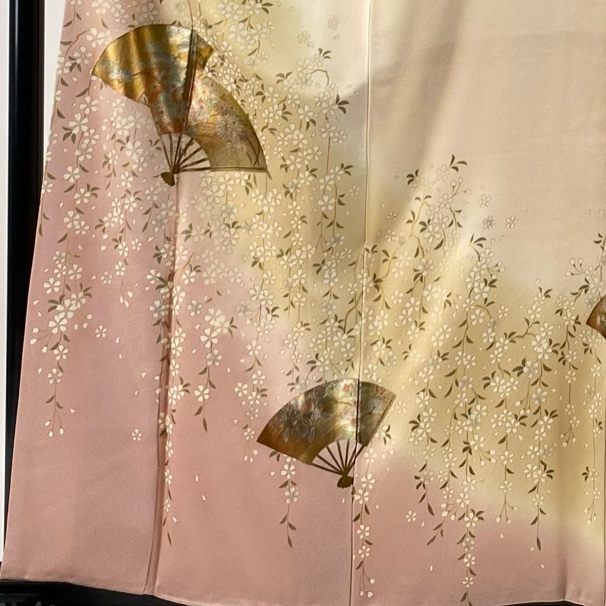 訪問着 身丈160cm 裄丈63cm S 袷 扇 枝垂れ桜 金銀彩 ぼかし 薄ピンク 正絹 秀品