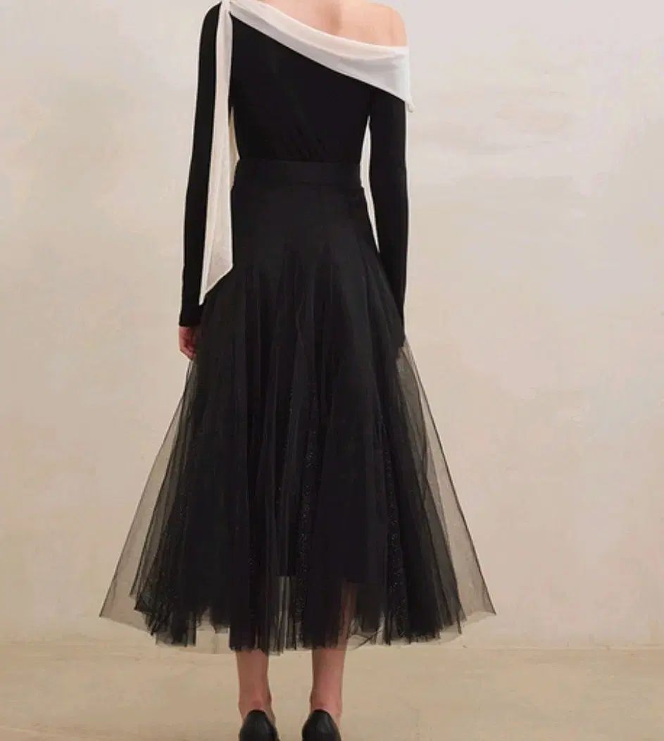 GRACE U グレースユー バンディング チュール スカート 黒