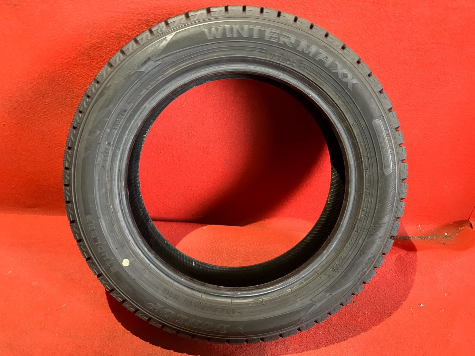 配送商品は通常配送無料。 スタッドレスタイヤ 165|65R15 DUNLOP WM02 4本SET ワゴンセールも実施中。