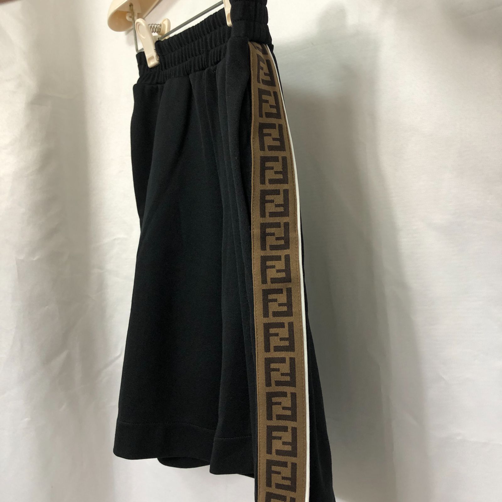 FENDI フェンディ