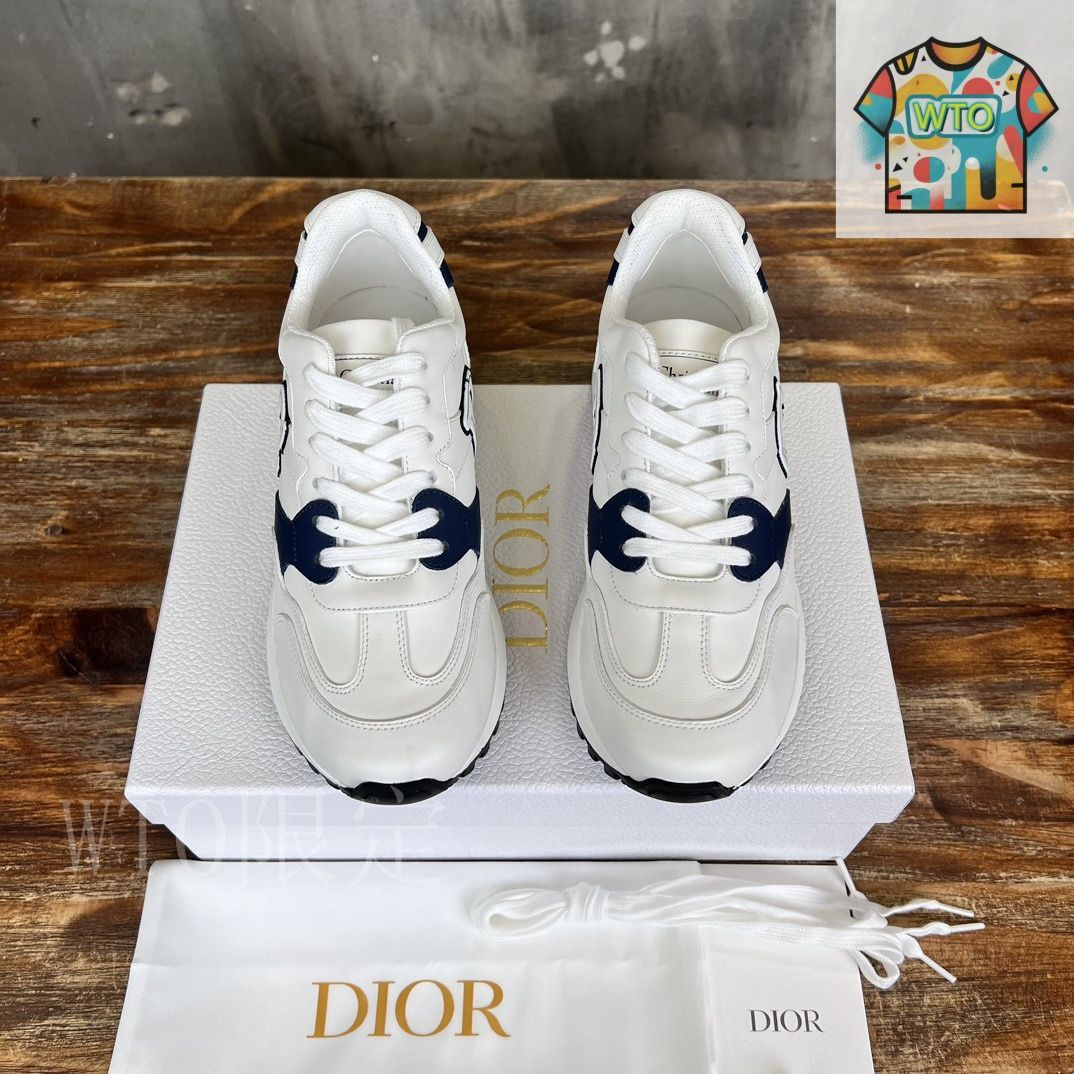 【足元にきゅん♡】DIOR スニーカー 大人の黒スニーカー】ディオールの新作は軽快なスリッポン（UOMO