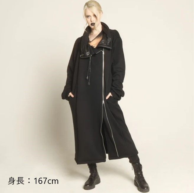 h.NAOTO　首までスッポリと覆うハイネックコート。男女兼用　裏起毛　洗濯可 h.NAOTO 首までスッポリと覆うハイネックコート。男女兼用 裏