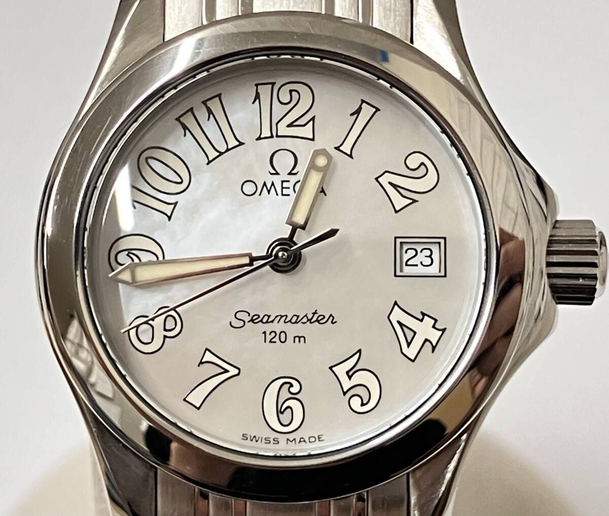 OMEGA Seamaster 2581.70 ホワイトシェル 120m クォーツ オメガ シーマスター 腕時計