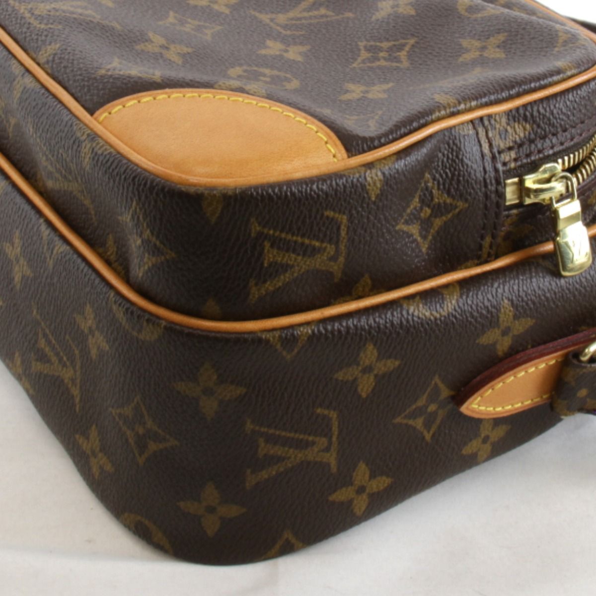 Louis Vuitton モノグラム ナイル　ショルダーバッグ　訳あり品 訳あり ジャンク ☆ ルイヴィトン ☆ ナイル モノグラム ショルダー