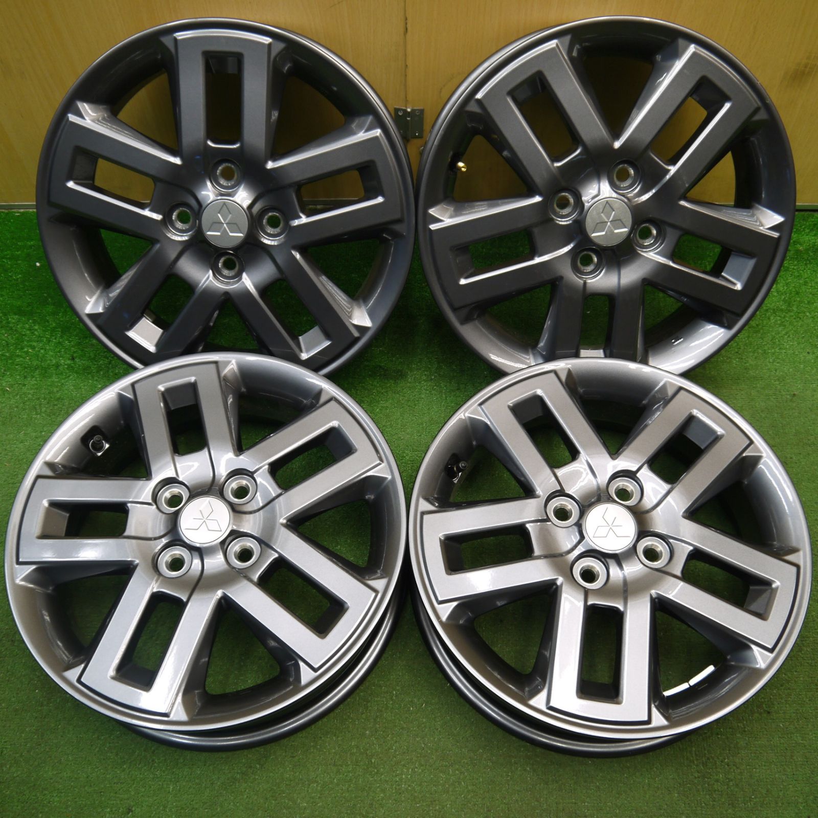 三菱 デリカミニ15インチ ホイールセット