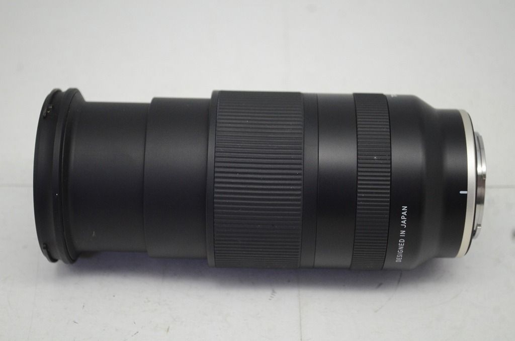  TAMRON 28 200 mm F 2 8 5 6 Di III RXD A 071 SONY Eマウント フルサイズ ズームレンズ フード付 251021 r レンズ(ズーム) カメラ