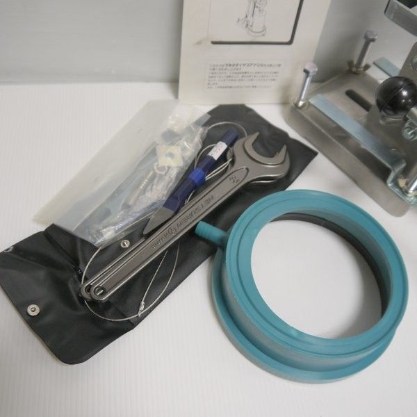 マキタ 170mm ダイヤコアドリル DM170 未使用 100V 穴あけ マキタ 170mm ダイヤコアドリル DM170 未使用 100V 穴あけ