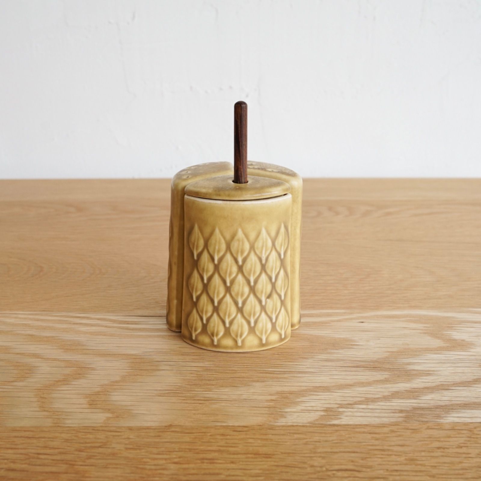 デンマーク製】DANSK IHQ クイストゴー802チークトレイ クイストゴー