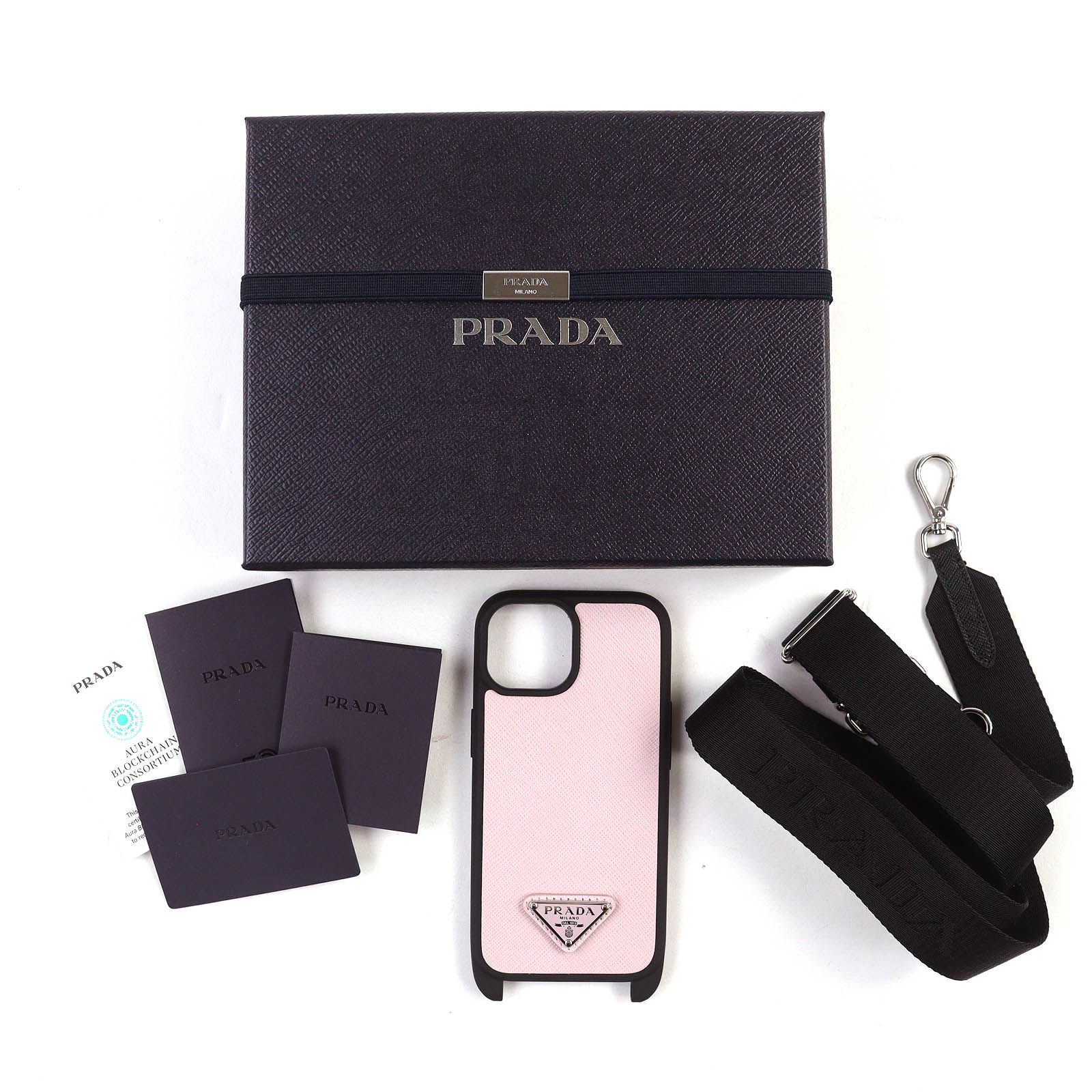 ♥品△PRADA プラダ サフィアーノレザー トライアングルロゴ ショルダーストラップ付属 iPhone15ケース スマホケース ピンク ブラック き レディース