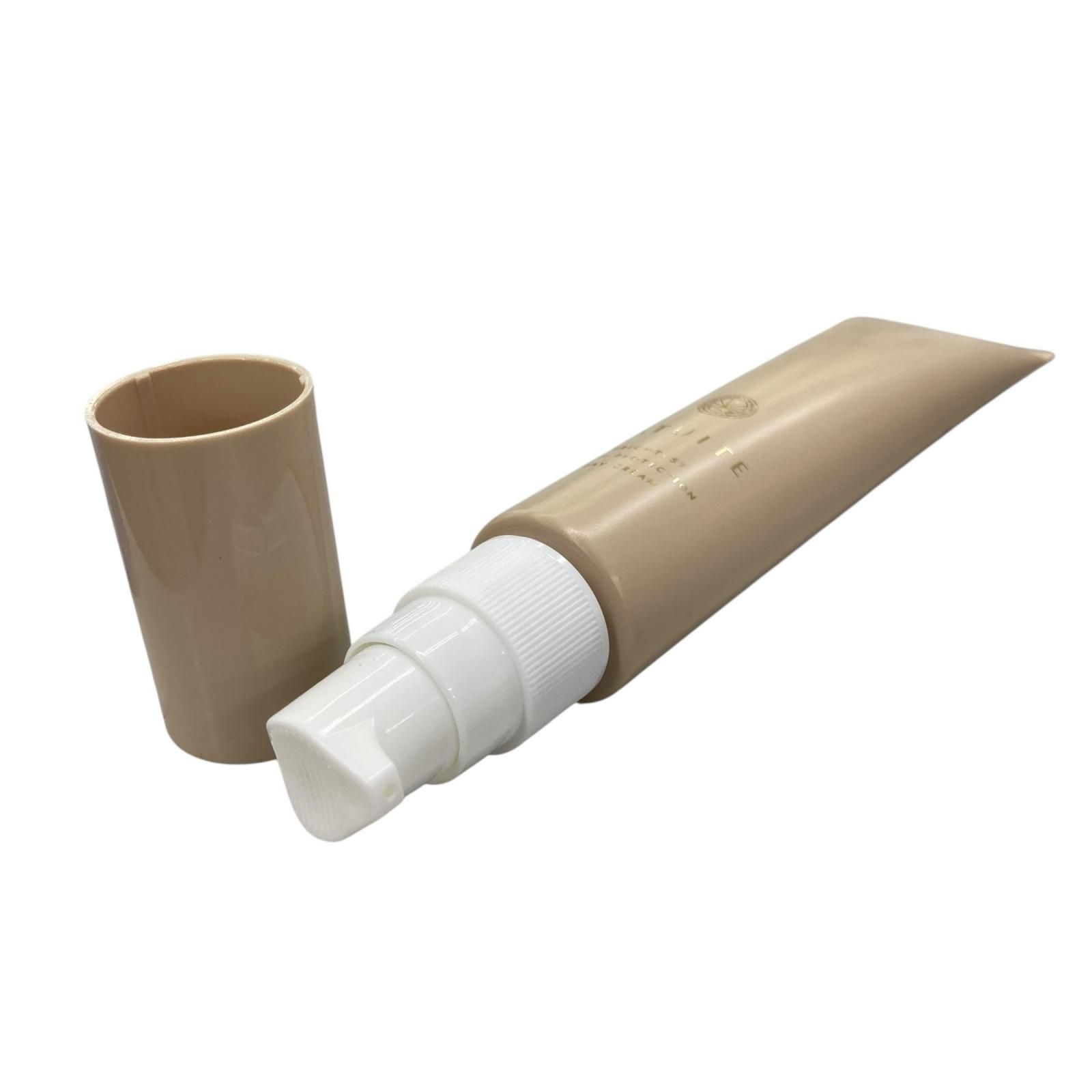186000 FATUTITE ファチュイテ 朝用クリーム 50g ハンド美容液 40ml 2点まとめ売り FATUITE FATUITE（ファチュイテ）の6in1のマルチデイクリームで圧倒的美肌に マルチプロテクションデイクリームa エナジャイジングナイトクリーム FATUITE(ファチュイテ)のフェイスクリーム人気おすすめランキング5選 比較FATUITEディクリーム＆エマルジョンどっち買う？使用感レビュー
