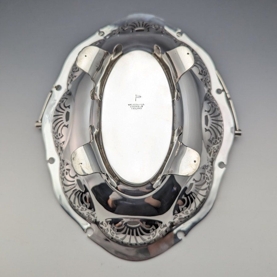 1907年 英国アンティーク 純銀製バスケット ピアス装飾 可動ハンドル 347g Walker&amp;Hall 1907年 英国アンティーク 純銀製バスケット ピアス装飾 可動