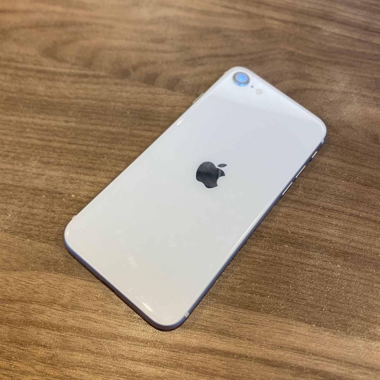 バッテリー100％ ほぼ新品 iPhoneSE2 64GB ホワイト 第2世代 中古 SIM