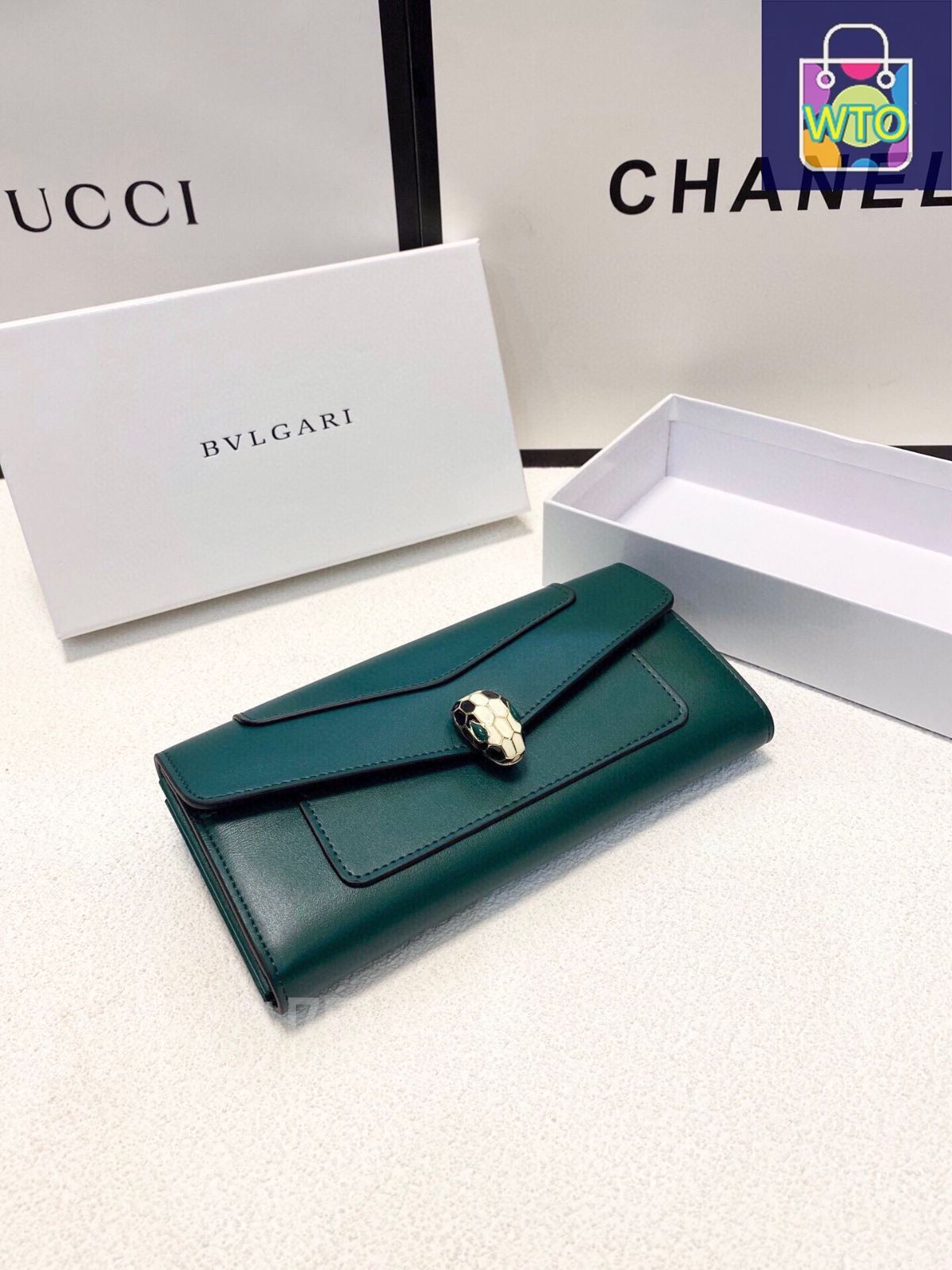 ☆新品未使用　箱有り✨BVLGARI　ミレリゲ　ケース　財布 未使用級✨ブルガリ ミレリゲ 二つ折り財布 ロゴプレート