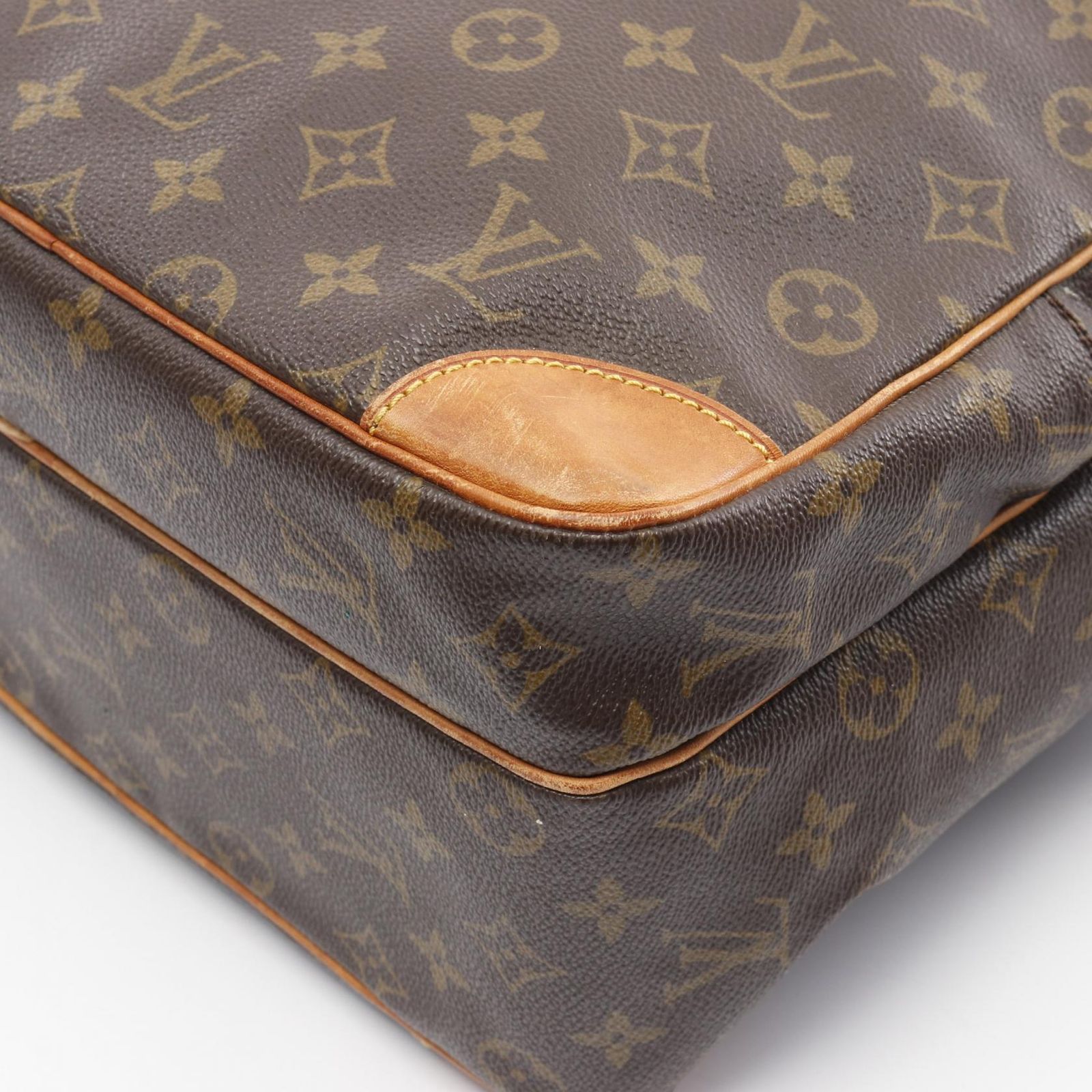 VUITTON ショルダーバッグ
