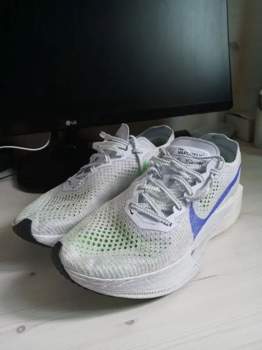 NIKE ヴェイパーフライ3 NIKE ヴェイパーフライ 3 Vaporfly next%3