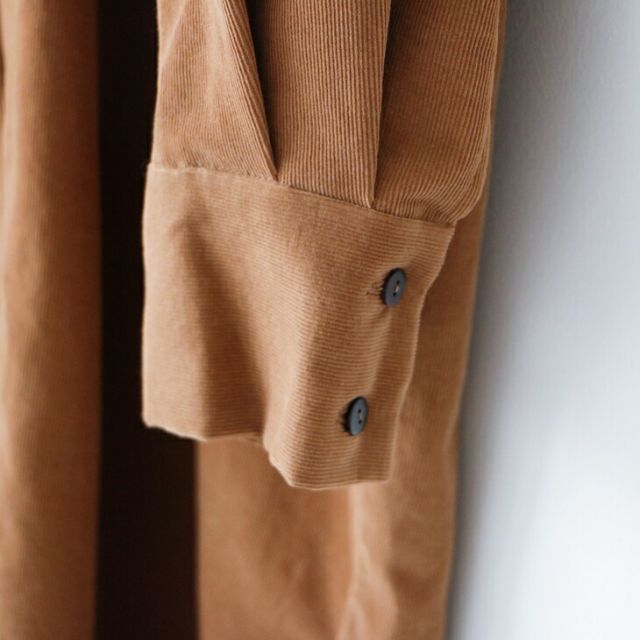 ブラウン マガリ