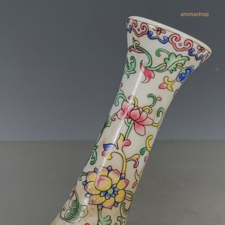 官窯焼き 粉彩描金 磁器 花瓶 景徳鎮 置物　中国陶磁 中国美術 官窯焼き 粉彩描金 磁器 花瓶 景徳鎮 置物 中国陶磁 中国美術
