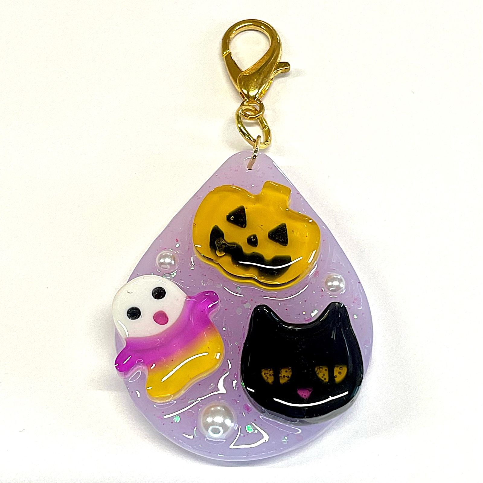 ハンドメイド】UVレジン チャーム ハロウィン 01 - メルカリ