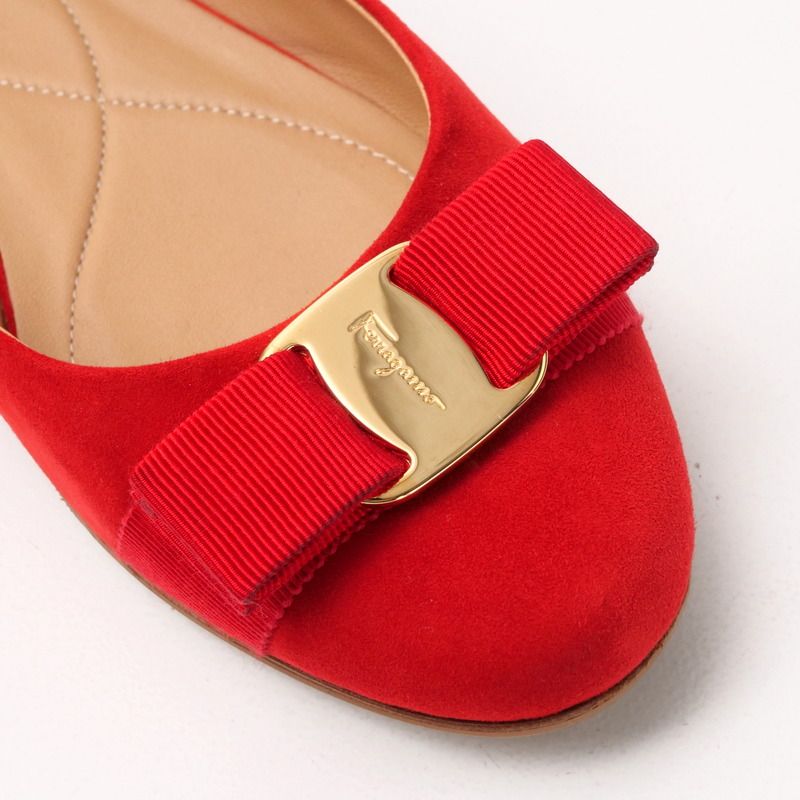 □美品□Salvatore Ferragamo サルヴァトーレフェラガモ VARINA