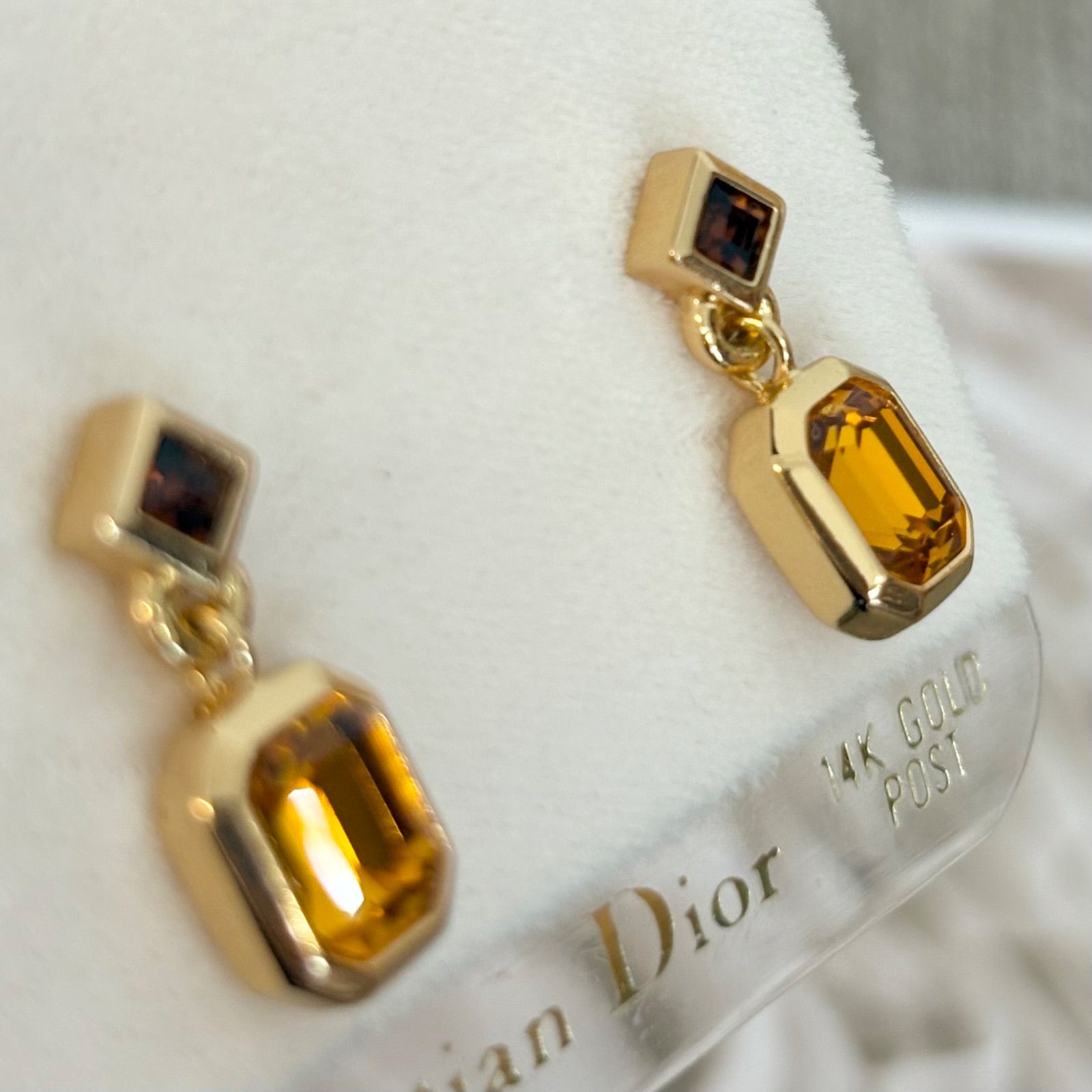 美品Christian Dior クリスチャンディオール イヤリング・ピアス 箱付き】【未使用品】クリスチャンディオール オレンジストーン