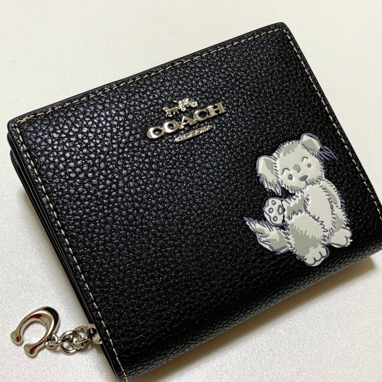 新品・国内在庫】COACH スナップ ウォレット・ハッピー ドッグ 二