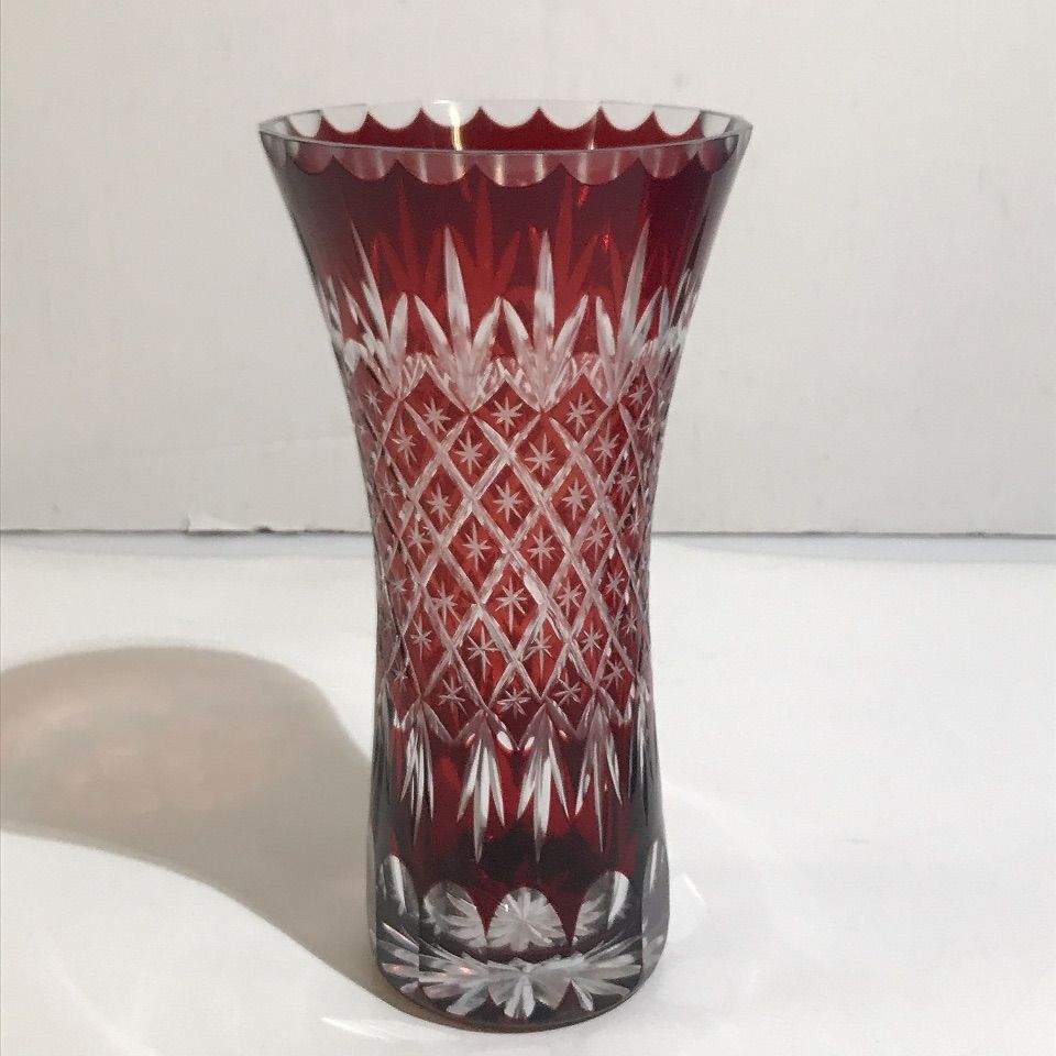 BOHEMIAN GLASS ボヘミアグラス 花瓶 レッド系 - メルカリ
