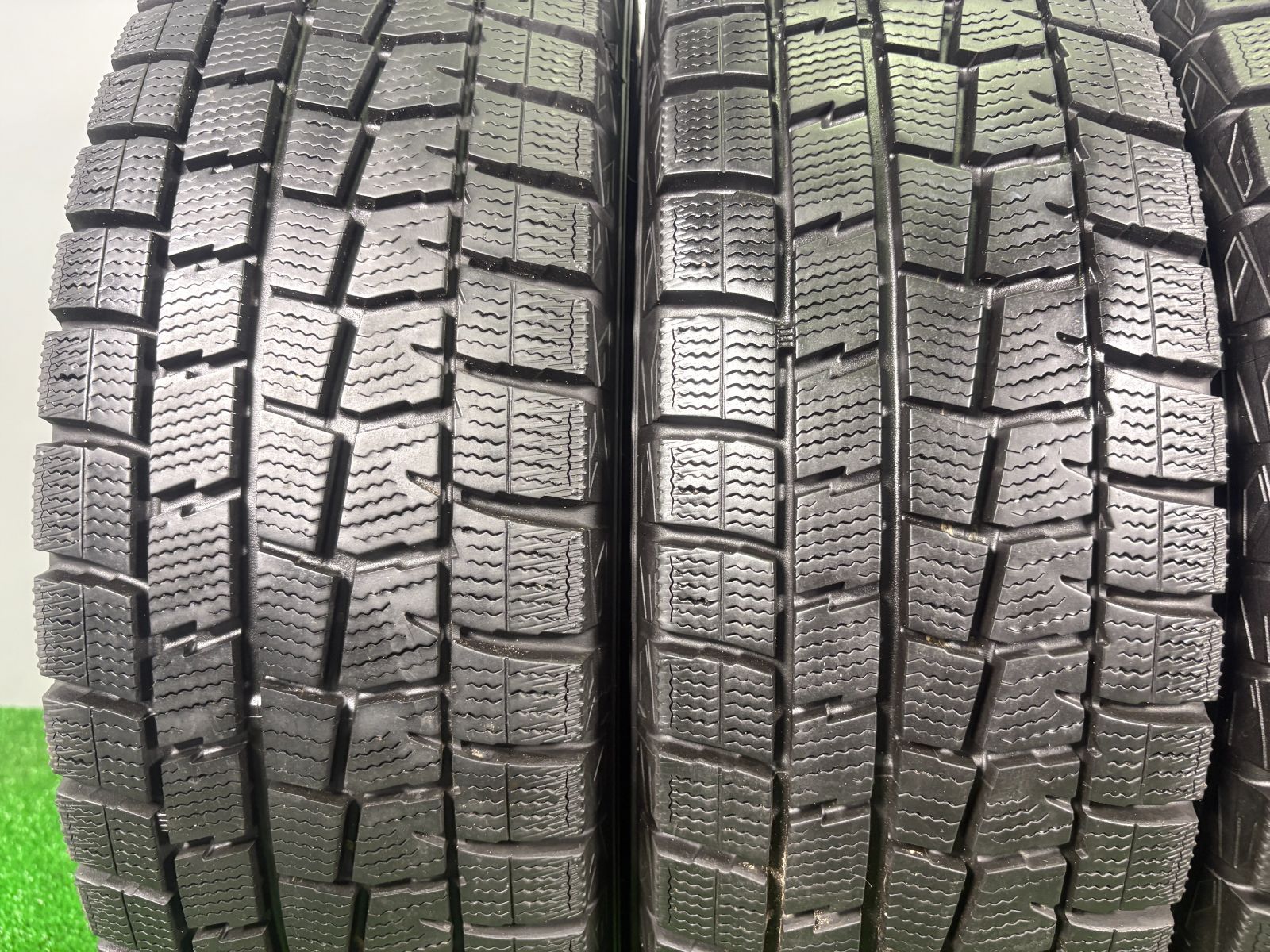 195 70R15 ダンロップ WM01 2020年製 4本 冬タイヤ スタッドレス TA648