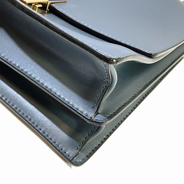 フェンディ Fendi