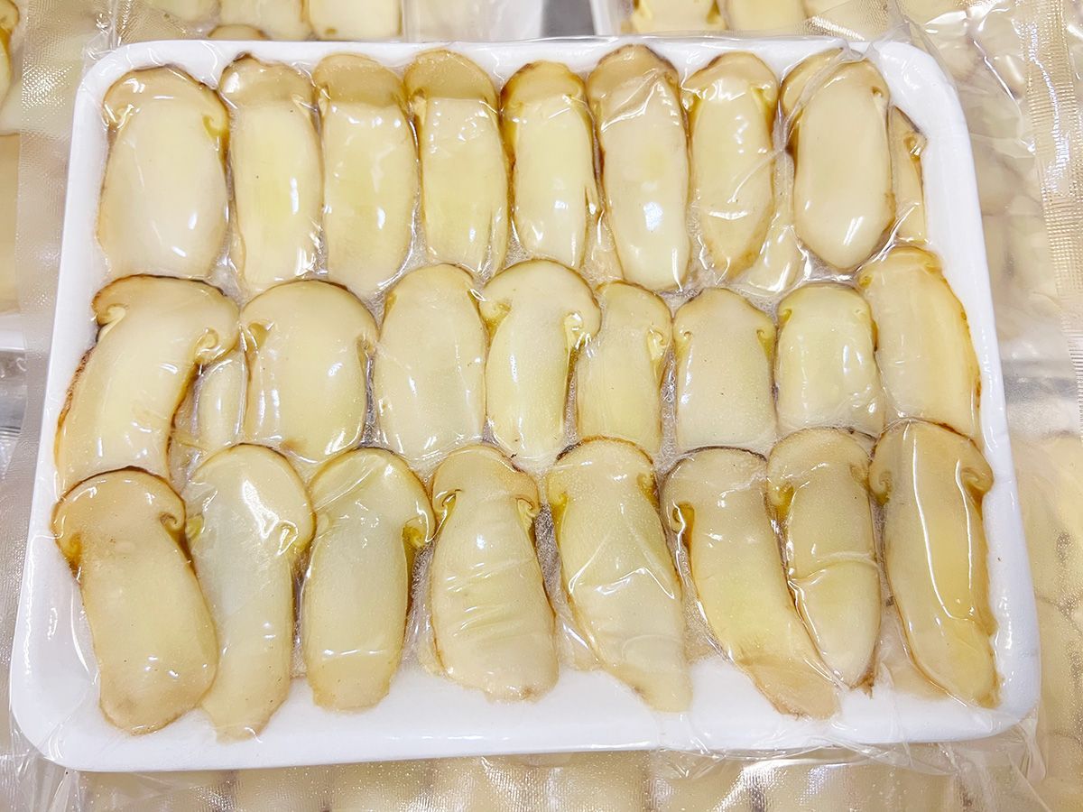 松茸 冷凍 スライス 約500g (250g×2袋) 長さ5cm前後 冷凍まつたけ 中国産 香り豊かで使いやすい 2023年8月最新原料使用 秋の味覚の王様 旬の食材 松茸料理 土瓶蒸し 茶碗蒸し 松茸ご飯 松茸料理 家庭用 業務用＜賞味期限2026年12月＞