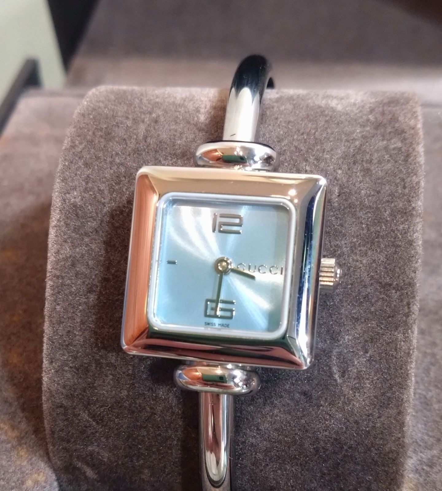 GUCCI レディース時計⭐︎ 785 綺麗！GUCCI グッチ ブルー文字盤 レディース 腕時計 クォーツ