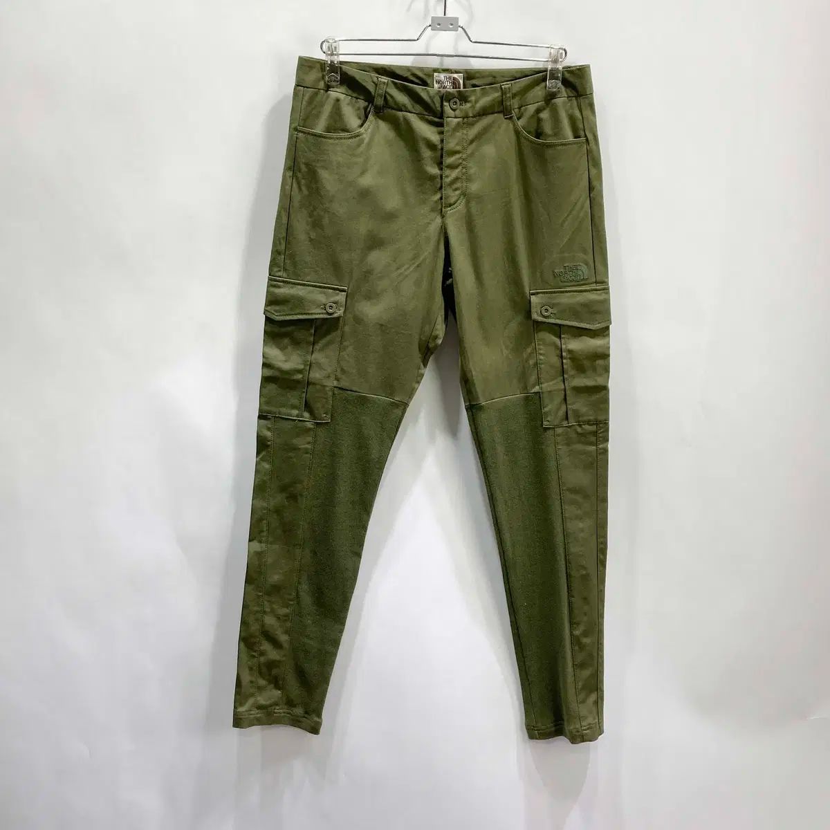 【雷市場（ポンジャン）商品韓国直送】THE NORTH FACE(ザノースフェイス) 男性用ハイキングパンツ 春 夏 33 ジンの感覚