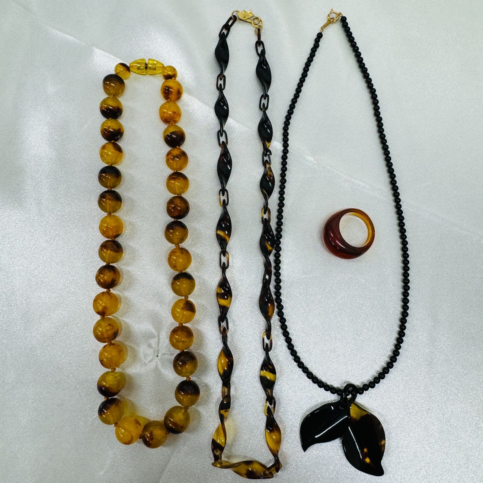 K18×べっこうのネックレス&イヤリングセット　べっ甲　鼈甲　ゴールド×ブラック K18×べっこうのネックレス&イヤリングセット べっ甲 鼈甲