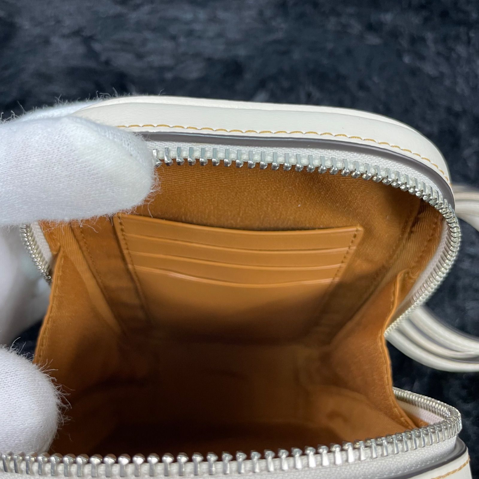 新品•未使用品】COACH コーチ エヴァ フォーン クロスボディ 