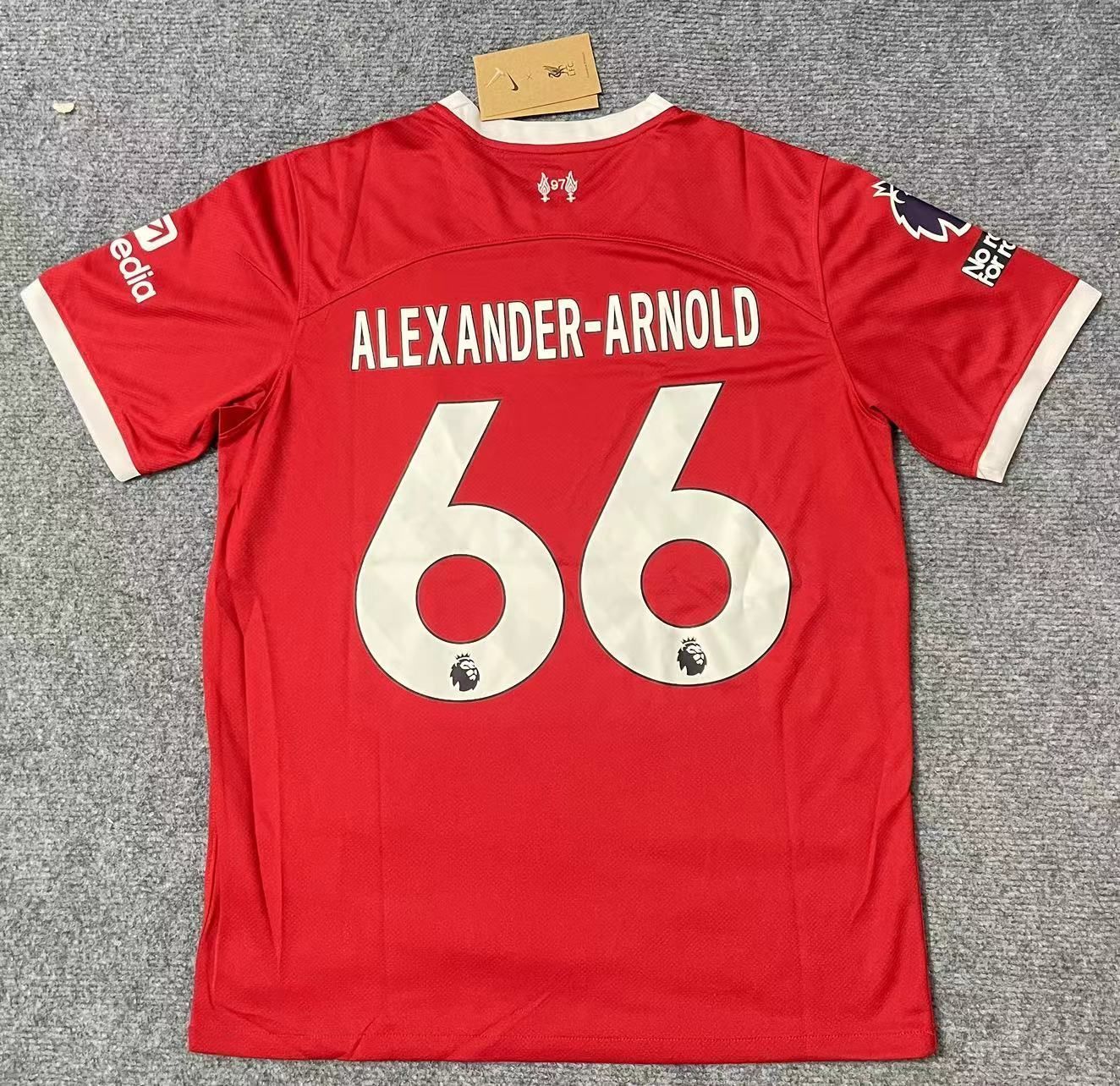 リヴァプールFC アレクサンダー・アーノルド 66番 ユニフォーム - メルカリ