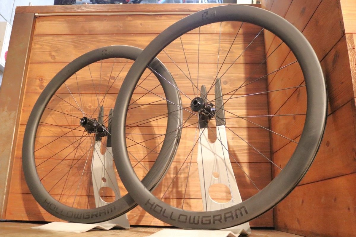 【美品】キャノンデール ホログラム HollowGram R45 キャノンデール Cannondale ホログラム HOLLOWGRAM R45 カーボン