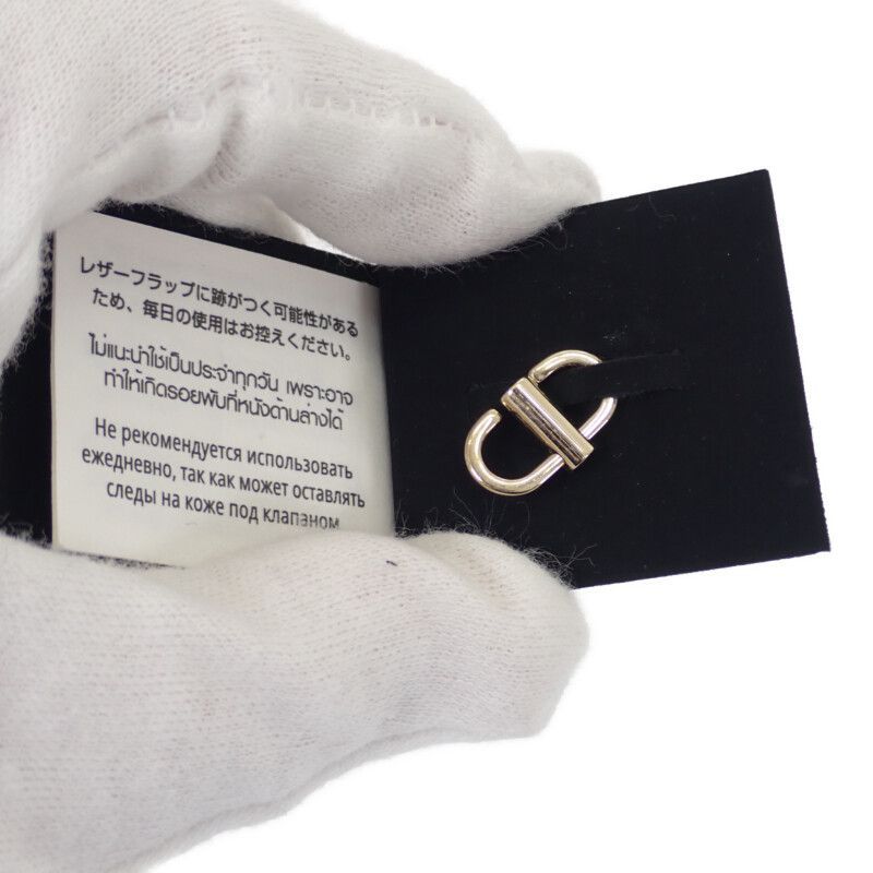 CHANEL クラシックチェーンウォレット