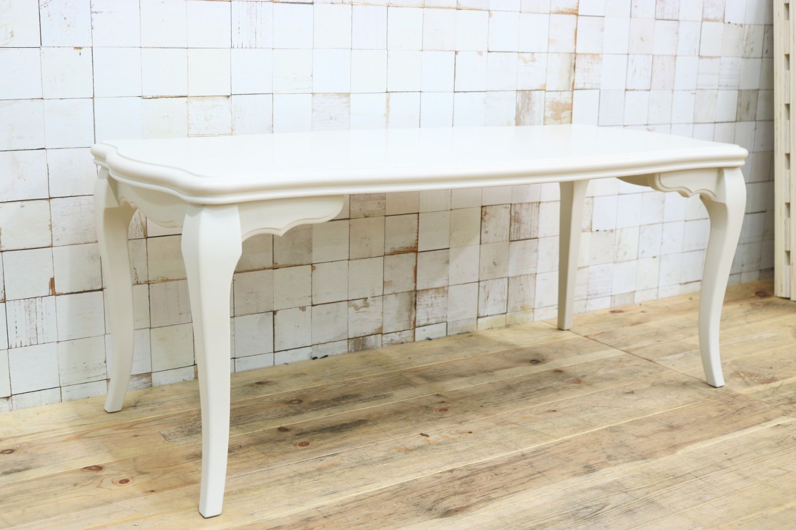 リビングテーブル