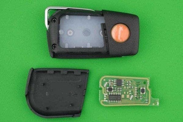 トヨタ（ハイエース）・ジャックナイフ型キーレスリモコン 純正